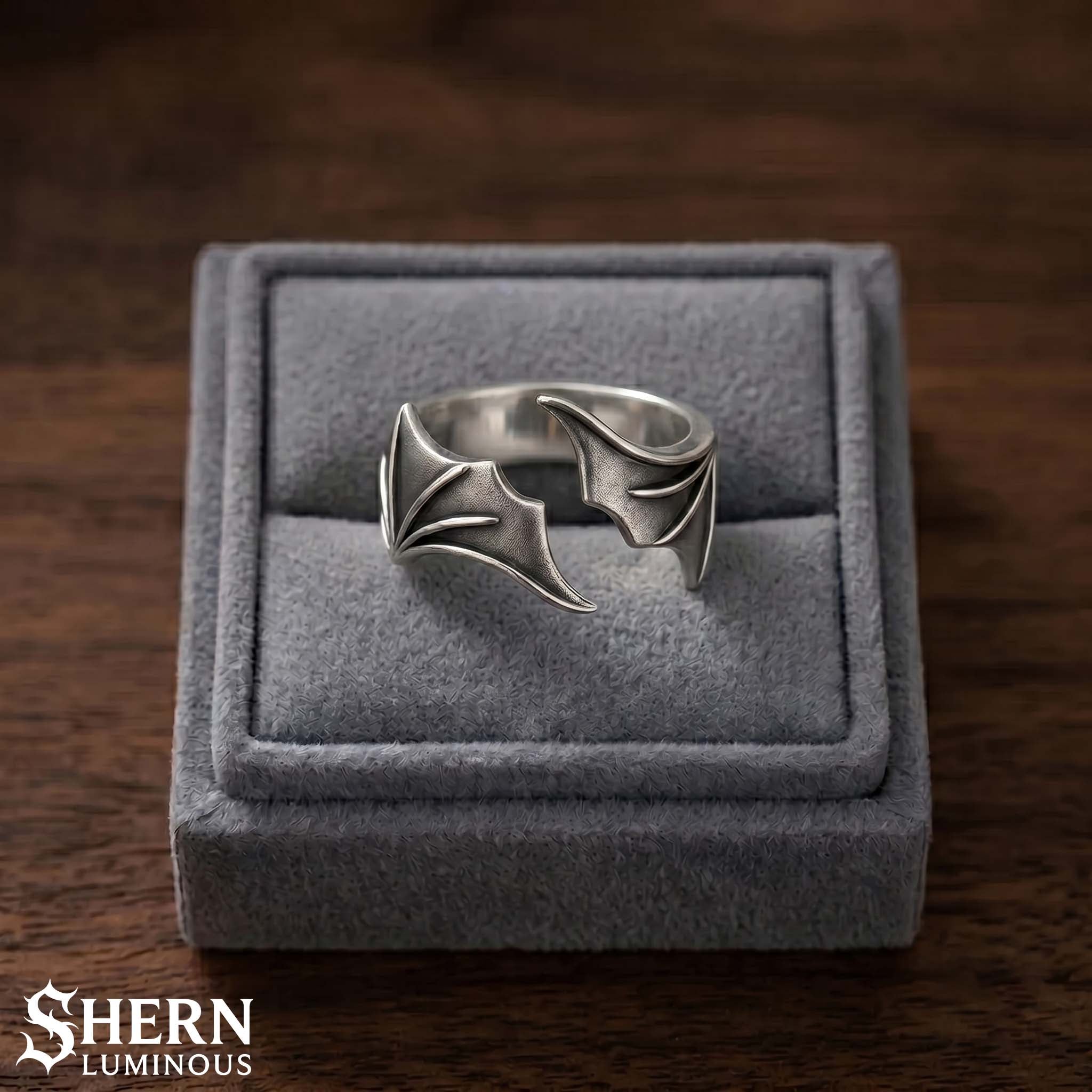 Silver Demon Wing Ring, Adjustable Gothic Demon Wing Ring, Demon And Angel Ring, Witchy Jewelry, Dark Alternative Vampire Ring, Halloween Gift